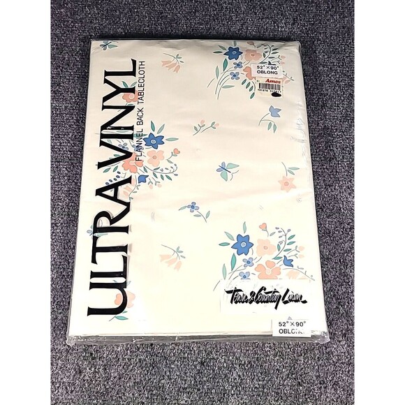 NEW Vintage Town & Country Vinyl Oblong Tablecloth w/ Flannel Back 52" x 90" - Picture 1 of 5